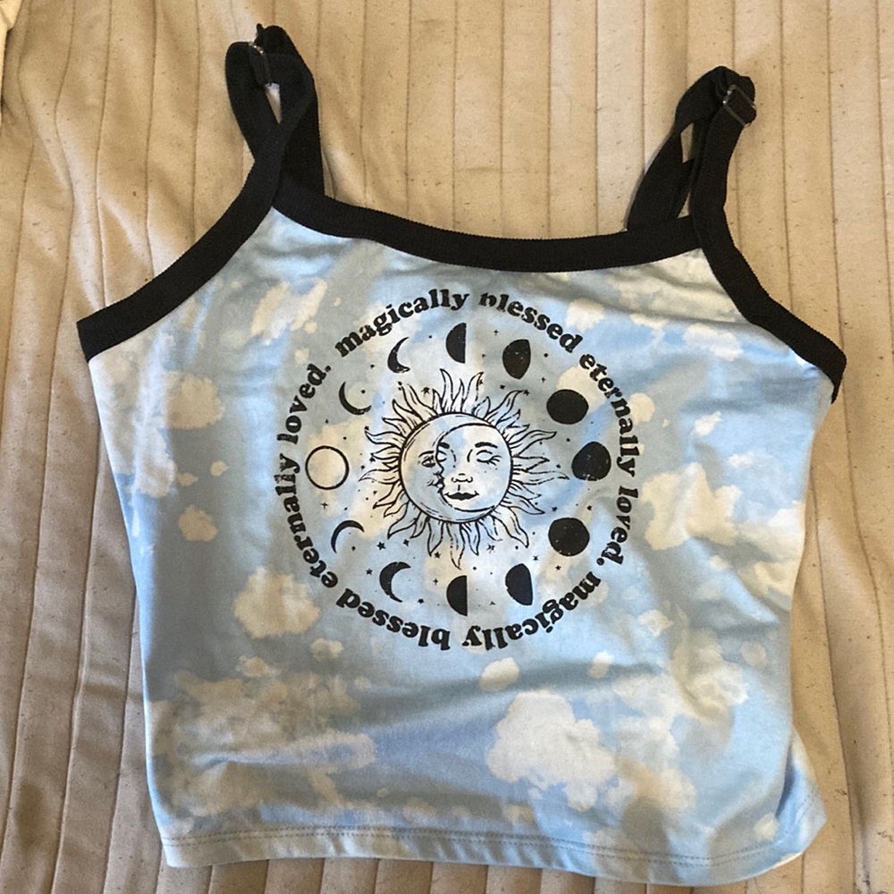 Small No Boundries tank top crop top